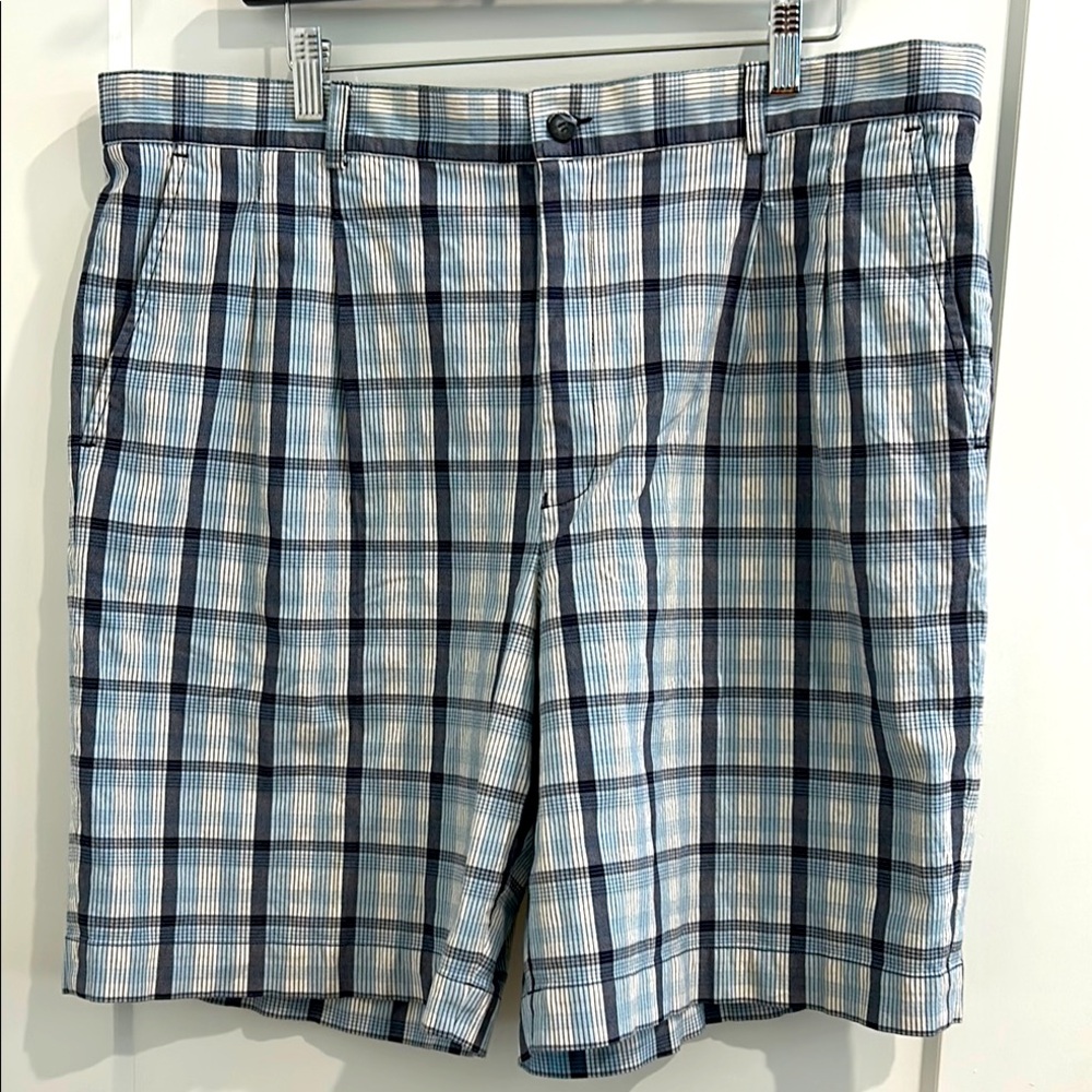 Lacoste Classic Fit Check / Plaid Bermuda Shorts |. Size 40 with 9” inseam